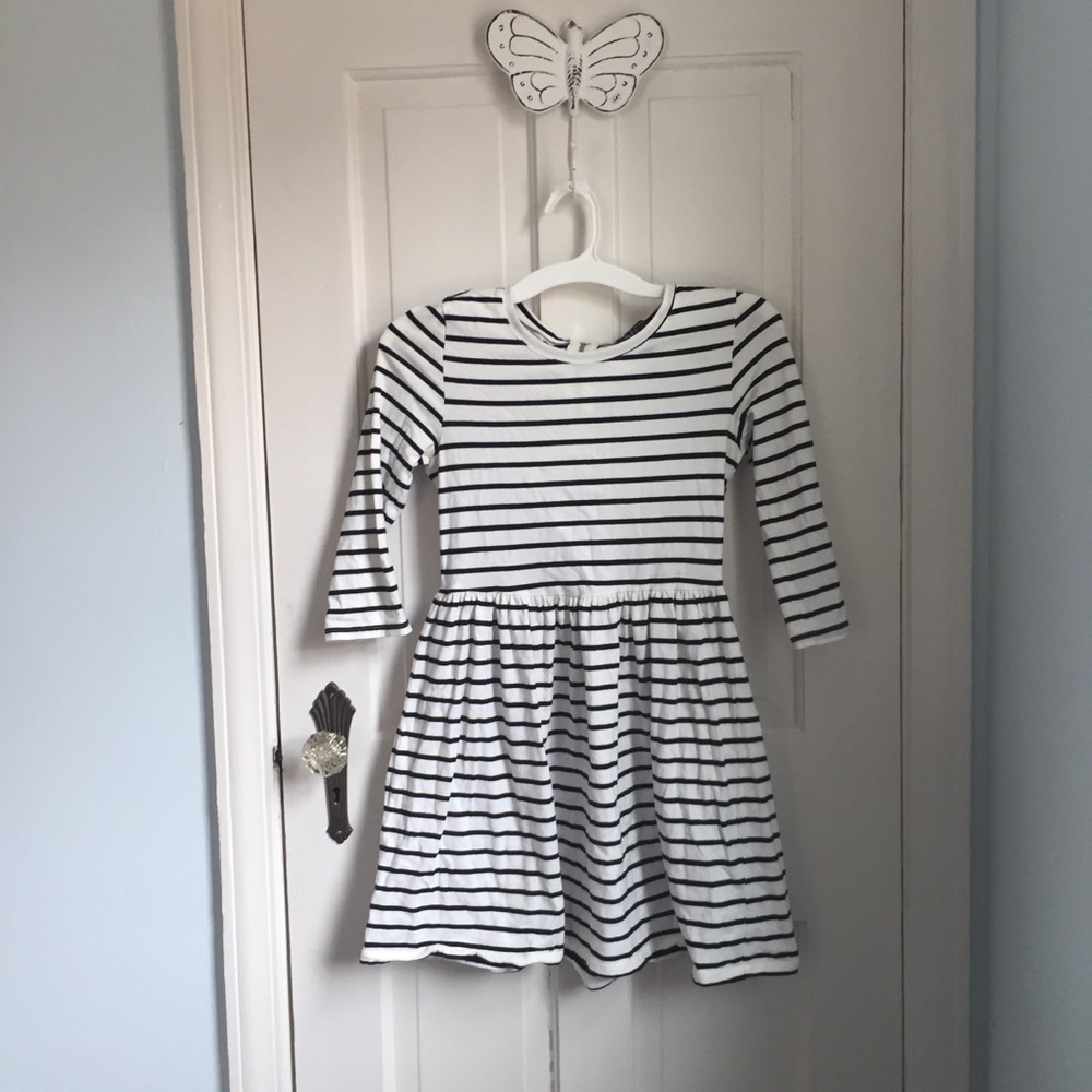 Black and White Striped Dress 🌷